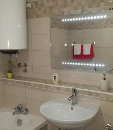 아파트 Penthouse Sara 풀라