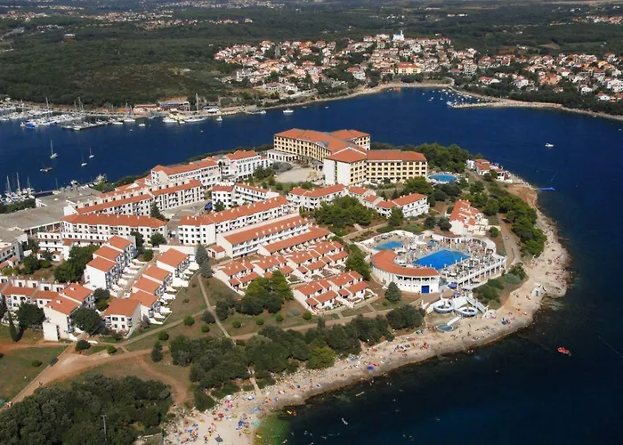 Penthouse Sara * 풀라