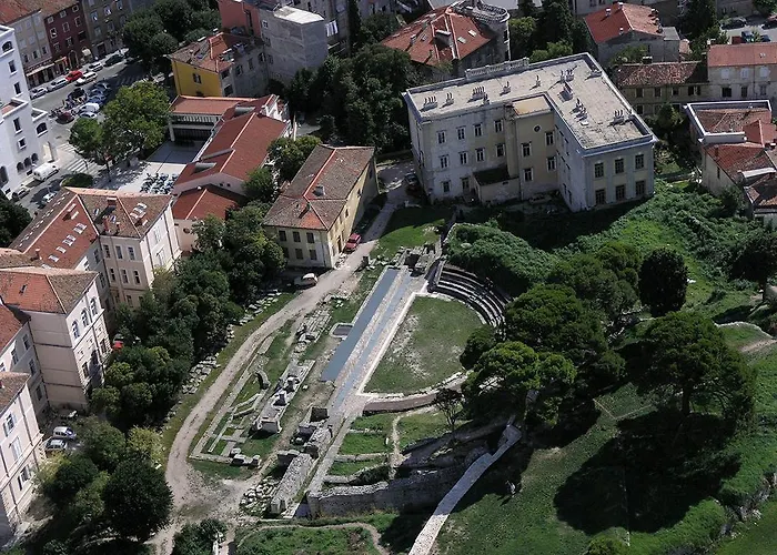 아파트 Penthouse Sara *