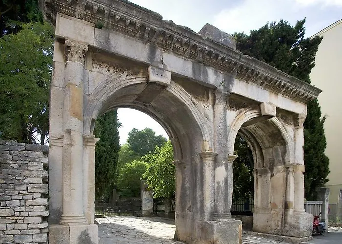 Penthouse Sara 아파트